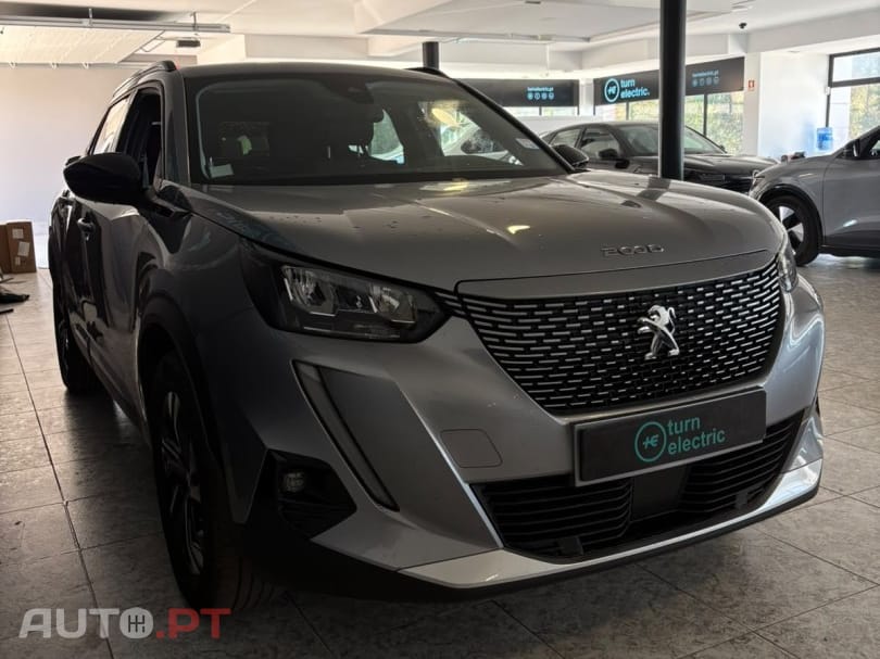 Peugeot E-2008 50 kWh Active