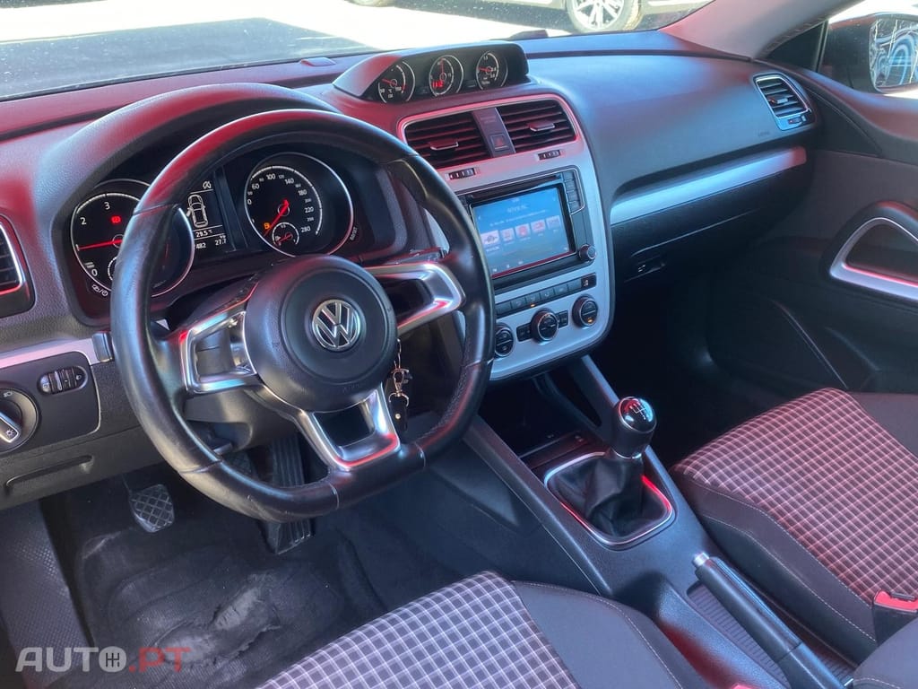 Volkswagen Scirocco 2.0 TDI Sport