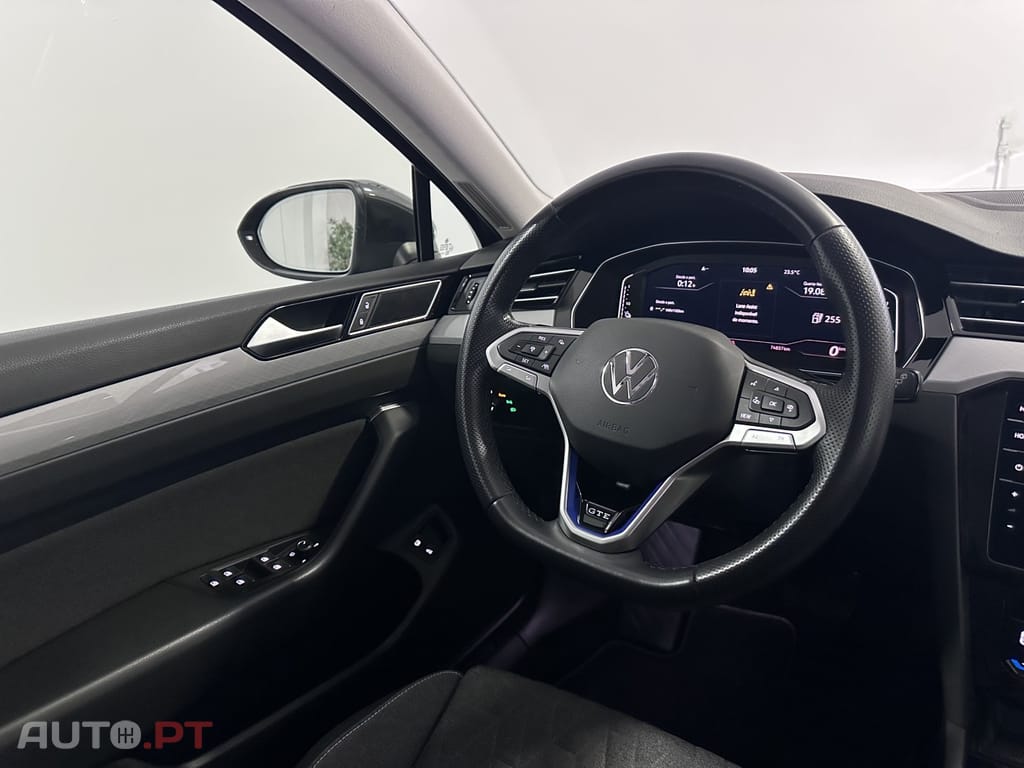 Volkswagen Passat Variant Hibrido 1.4 TSI GTE Plug-in 218hp