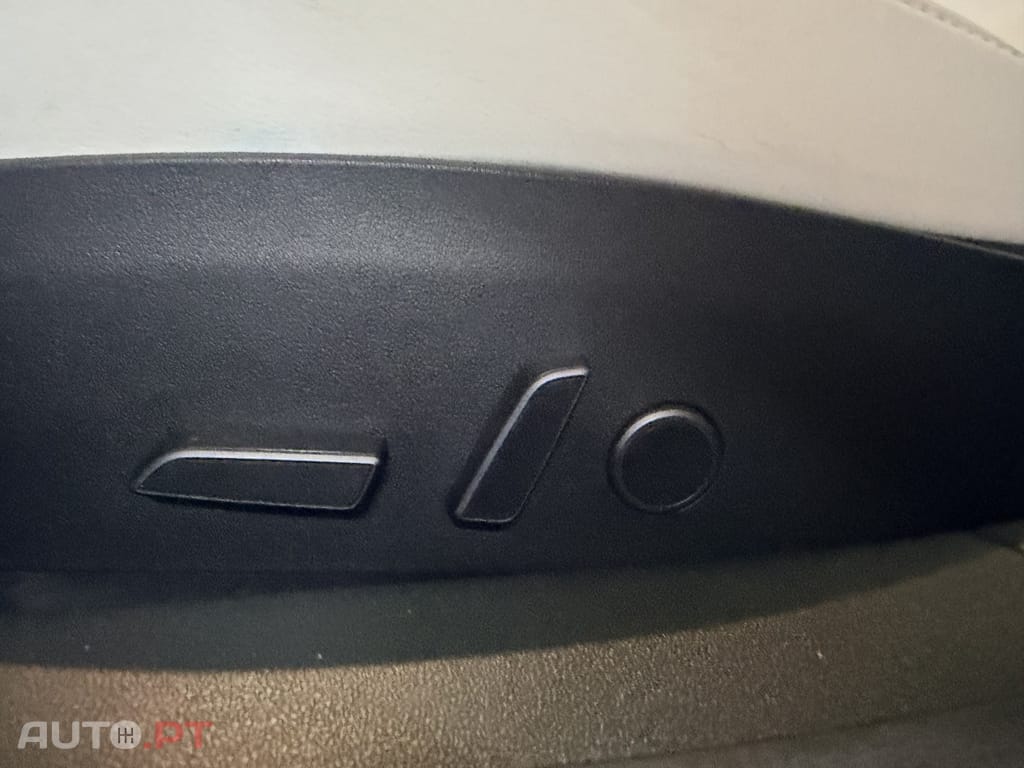 Tesla Model 3 Tração Traseira