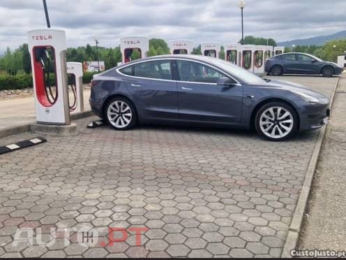 Tesla Model 3 Standard Range Plus RWD