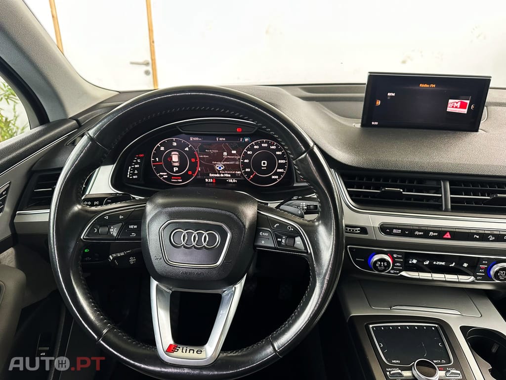 Audi Q7 quattro