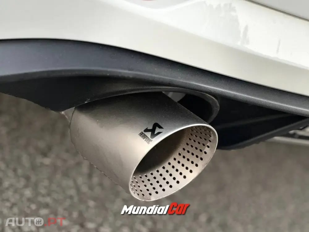 Volkswagen Golf 2.0 TSI GTI DSG Performance