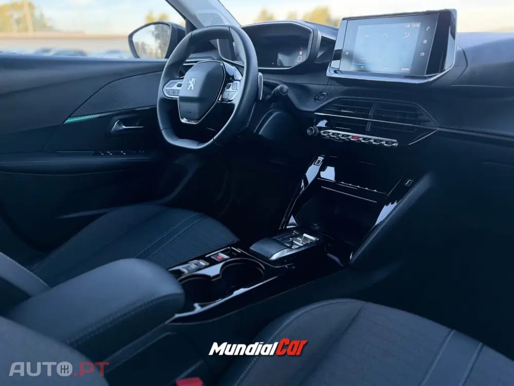 Peugeot 208 1.2 PureTech Allure Pack EAT8