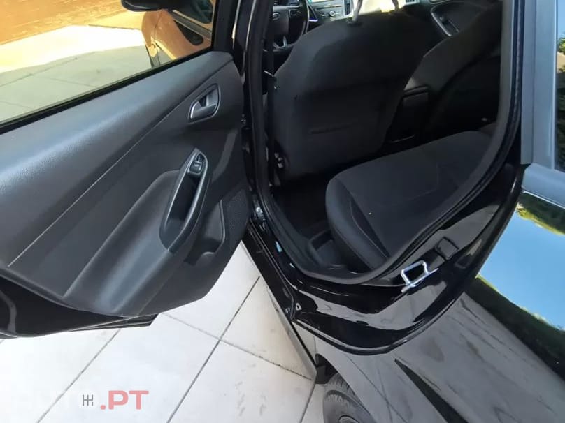 Ford Focus SW 1.5 TDCi ST-Line