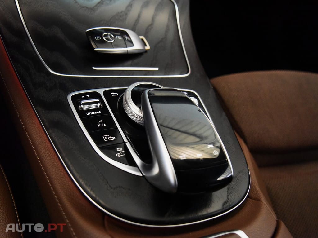 Mercedes-Benz E 300 de Avantgarde