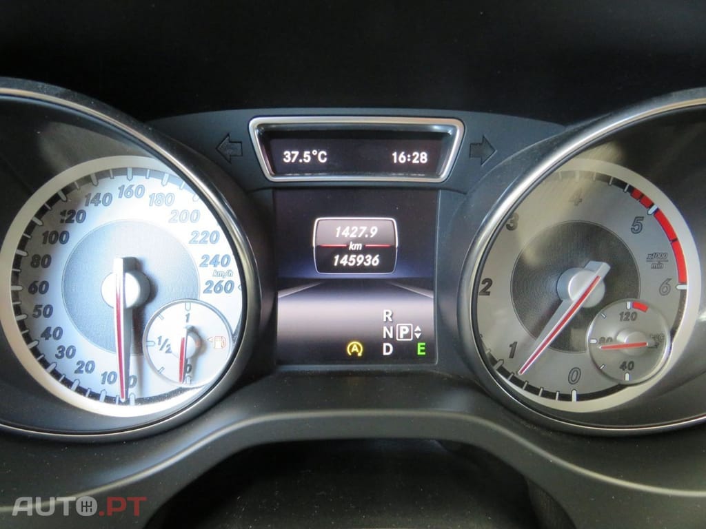 Mercedes-Benz CLA 200 d Shooting Brake Urban Aut.