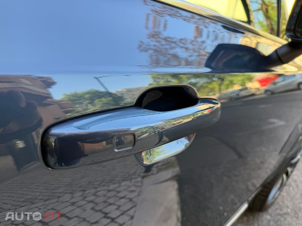 Volvo XC90 2.0 T8 PHEV Ultimate Dark AWD