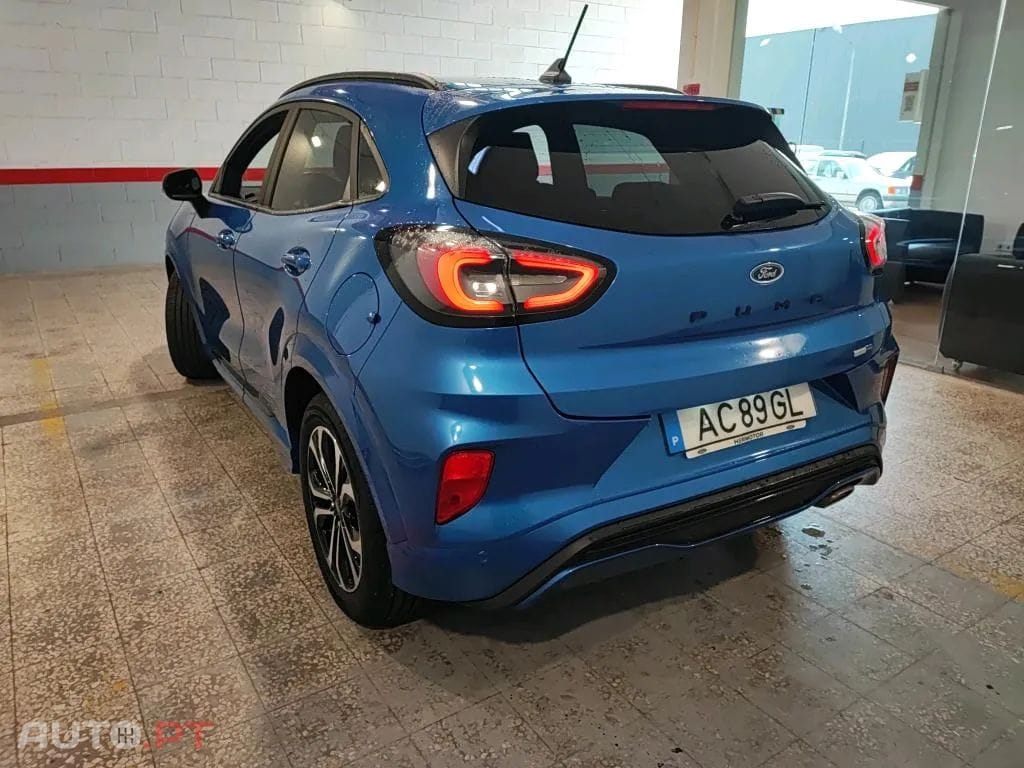 Ford Puma 1.0 EcoBoost MHEV ST-Line