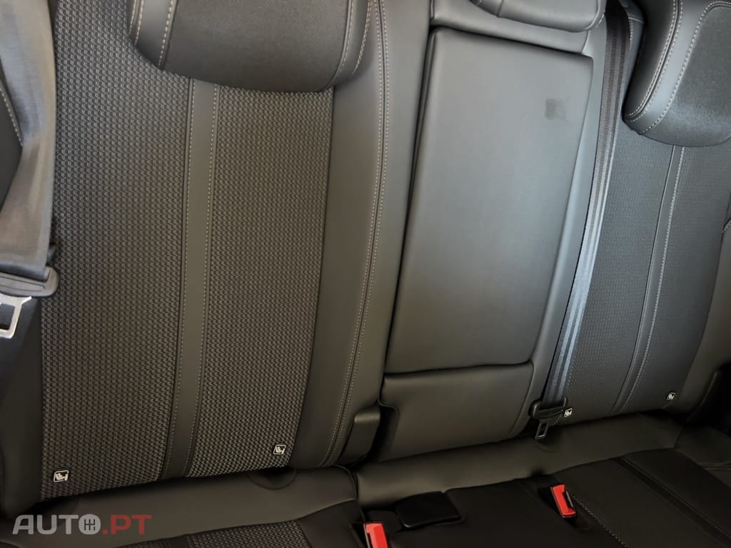 Peugeot 3008 1.2 PureTech GT EAT8