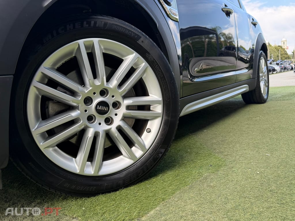 MINI Countryman Cooper SE ALL4 Untamed Edition Auto