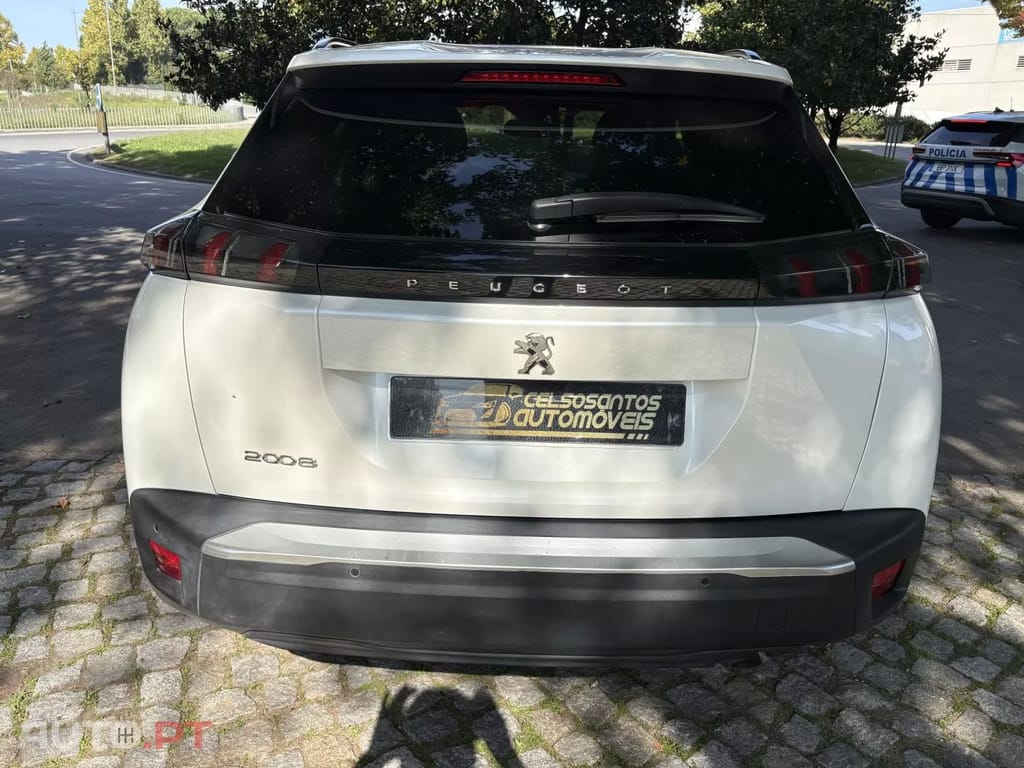Peugeot 2008 1.2 PureTech Allure