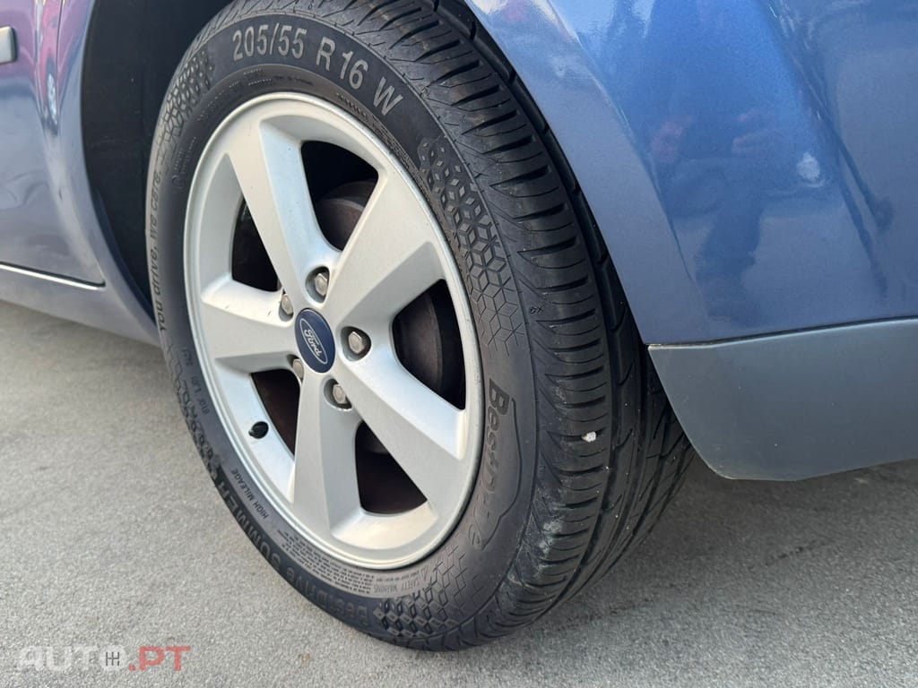 Ford Focus 1.4 16V Connection