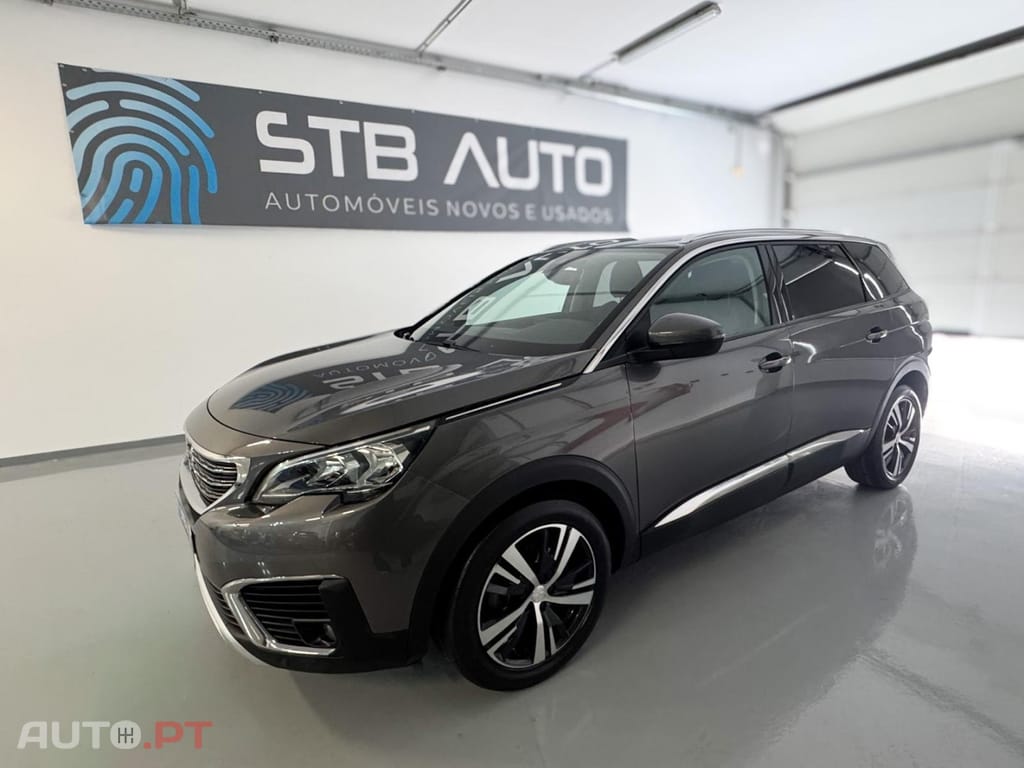 Peugeot 5008 1.5 BlueHDi Allure