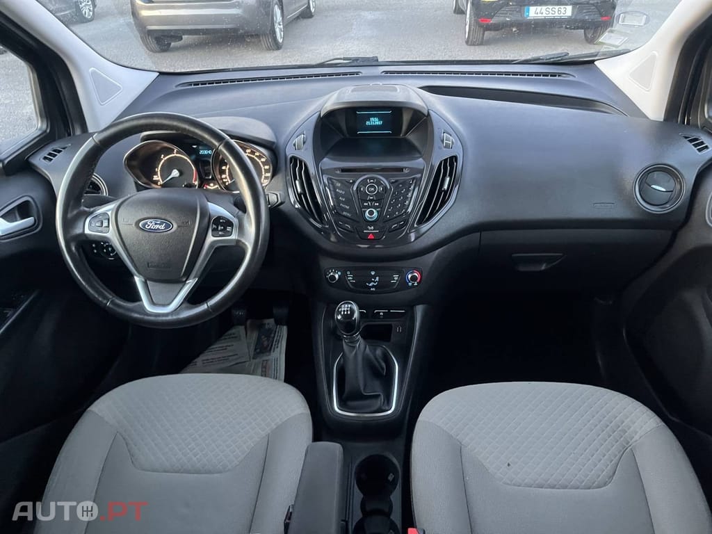 Ford Tourneo 1.5 TDCi Titanium