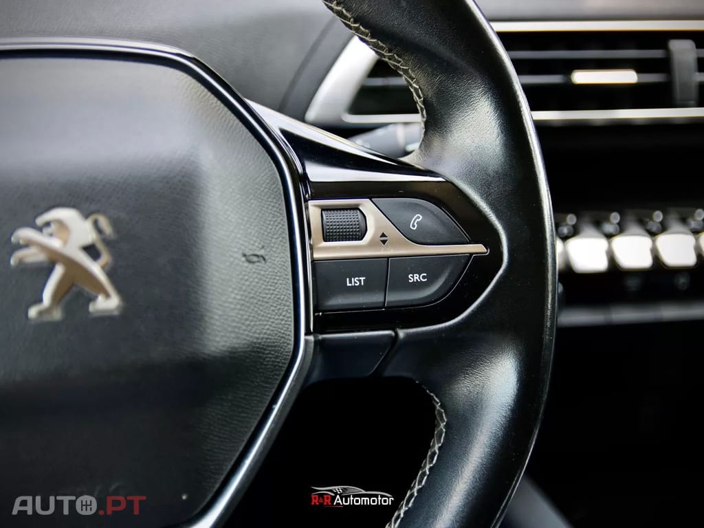 Peugeot 3008 1.5 BlueHDi Active