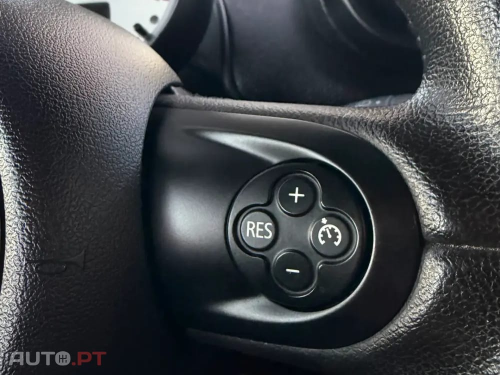 MINI Countryman One D