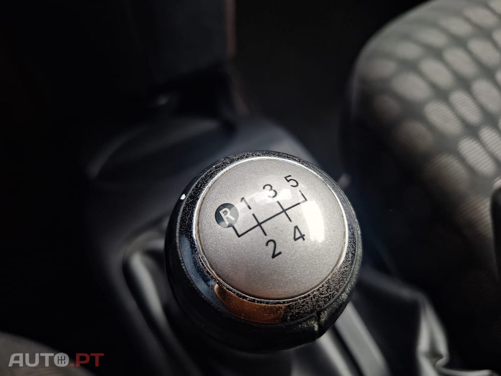 Toyota iQ 1.0 VVT-i 2