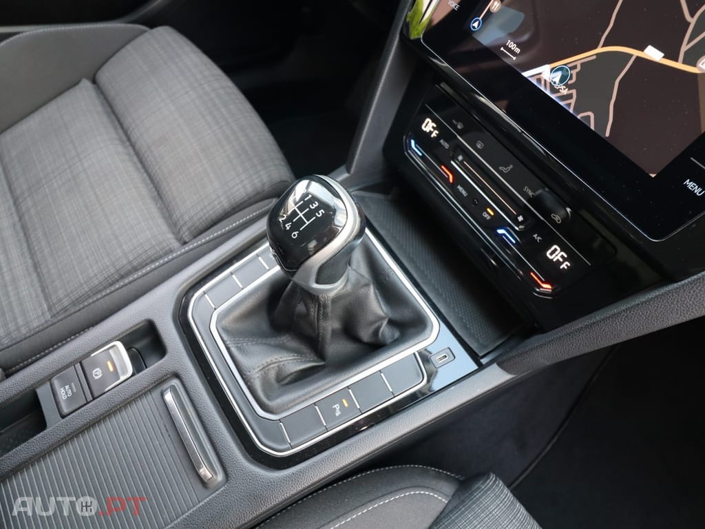 Volkswagen Passat 1.5 TSI Confortline