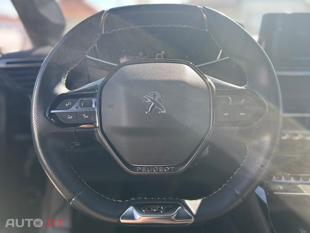 Peugeot E-208 50 kWh GT Pack