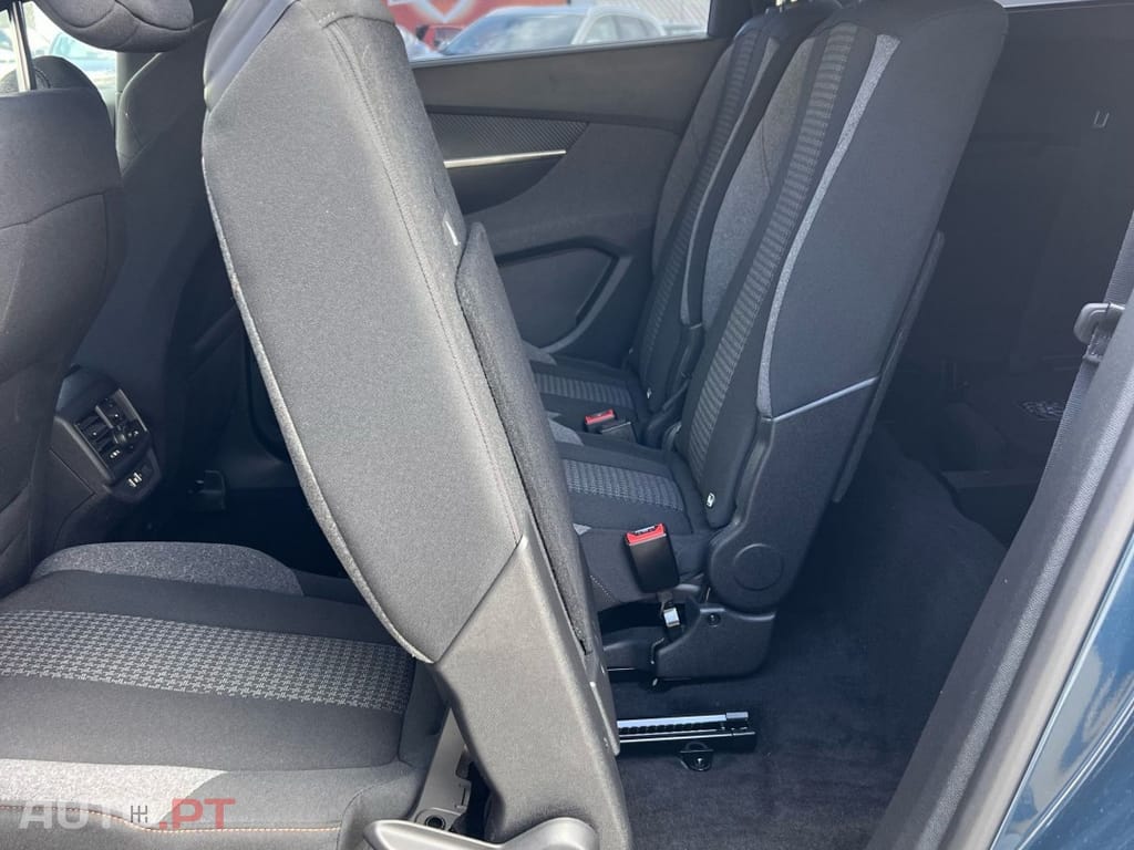 Peugeot 5008 BlueHDI 130 EAT8 Active