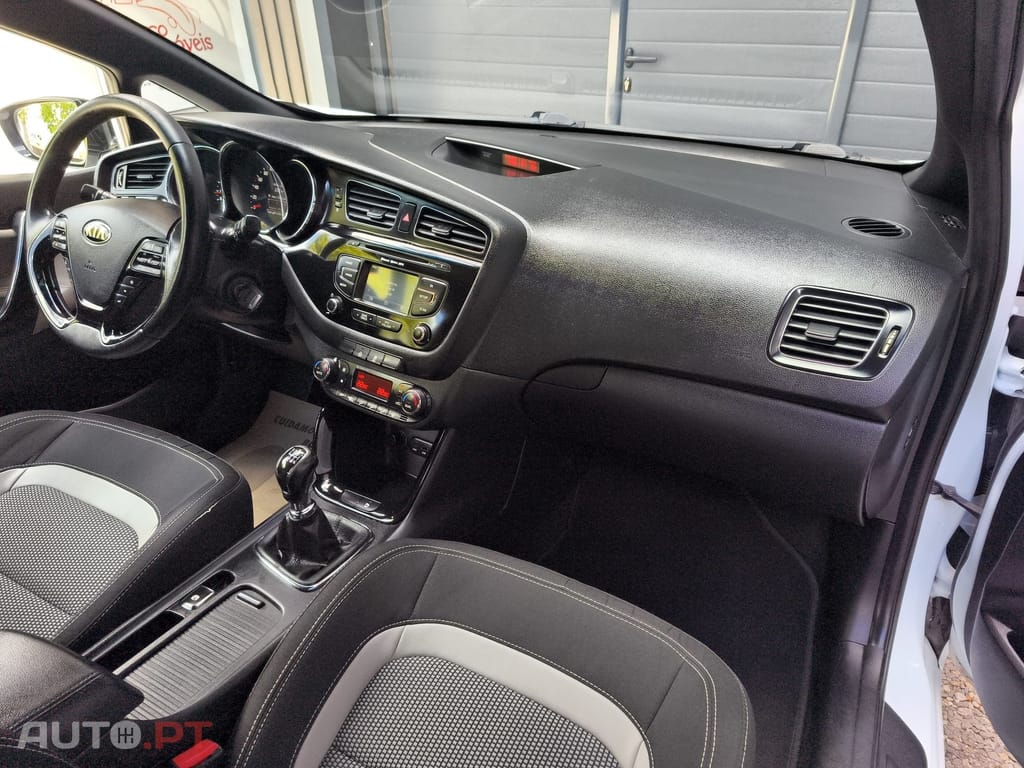 Kia Ceed 1.6 CRDi TX