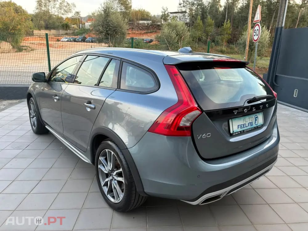 Volvo V60 Cross Country 2.0 D3 Summum Geartronic