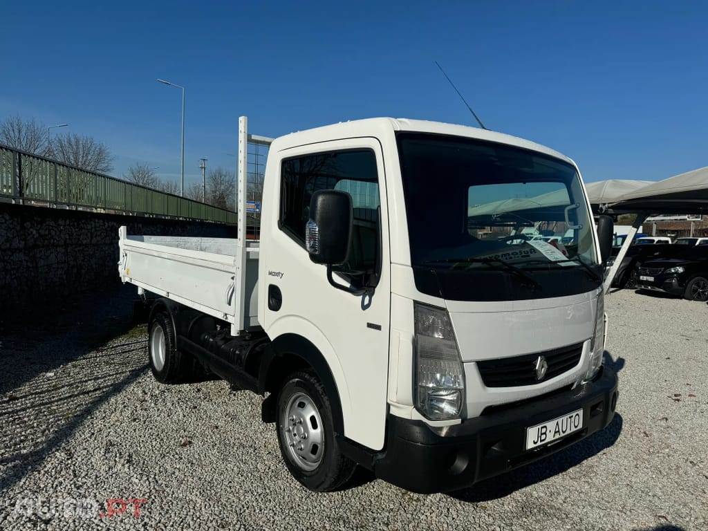 Nissan Cabstar 2.5 dCi 35.14/1 C.Aço Basculante
