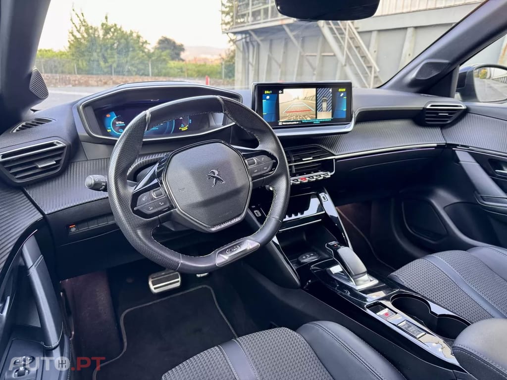 Peugeot E-208 50 kWh GT