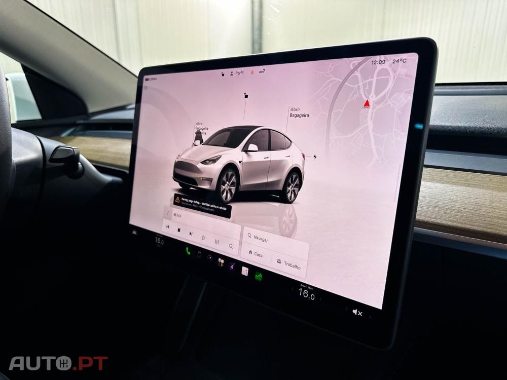 Tesla Model Y Standard