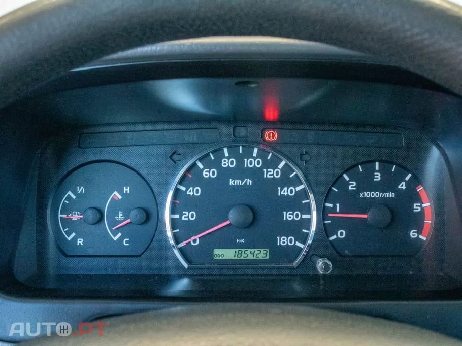 Toyota HiAce Hiace 2.5 D-4D 6 Lug.