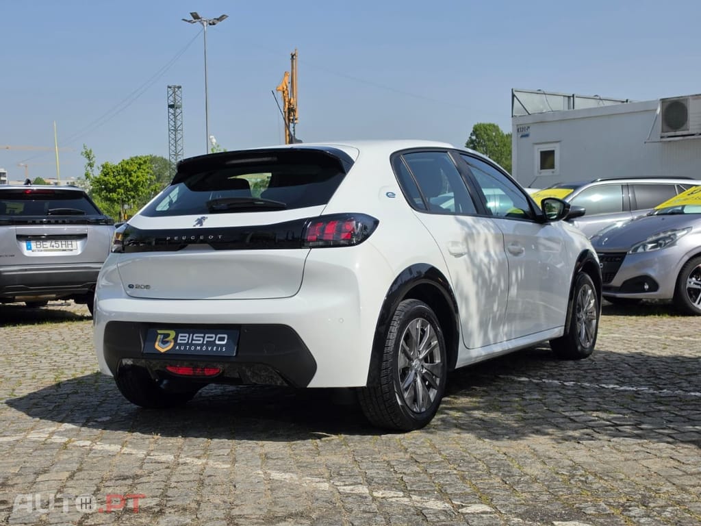 Peugeot E-208 50 kWh Active Pack