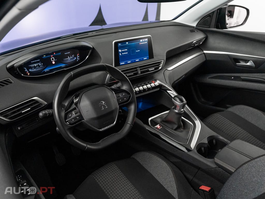 Peugeot 3008 1.5 BlueHDi Active
