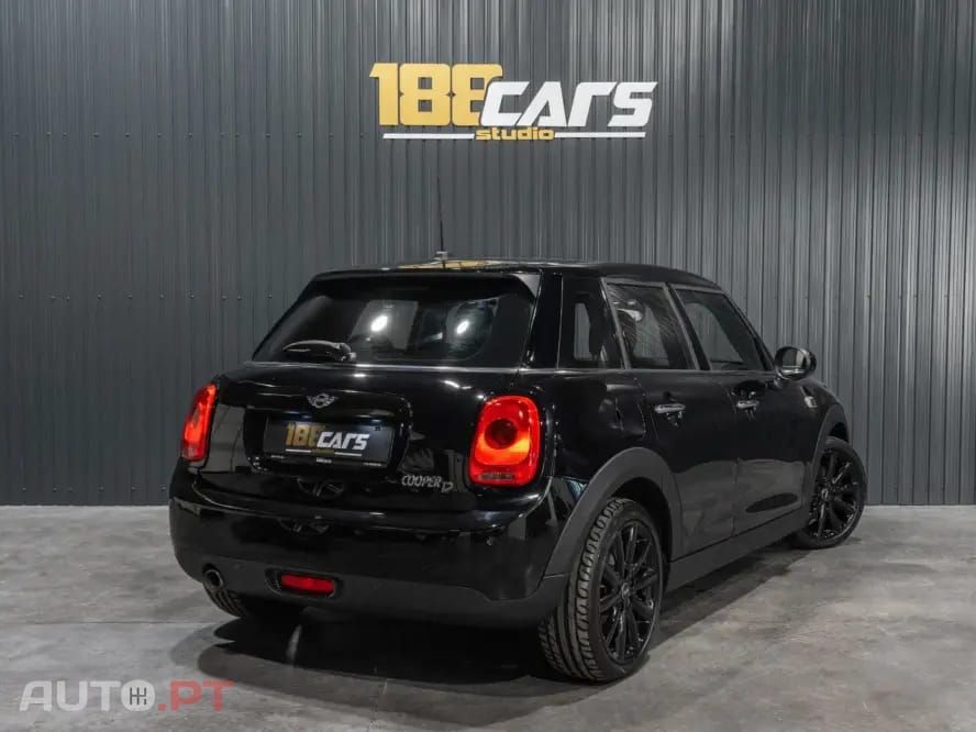 MINI Cooper Cooper D