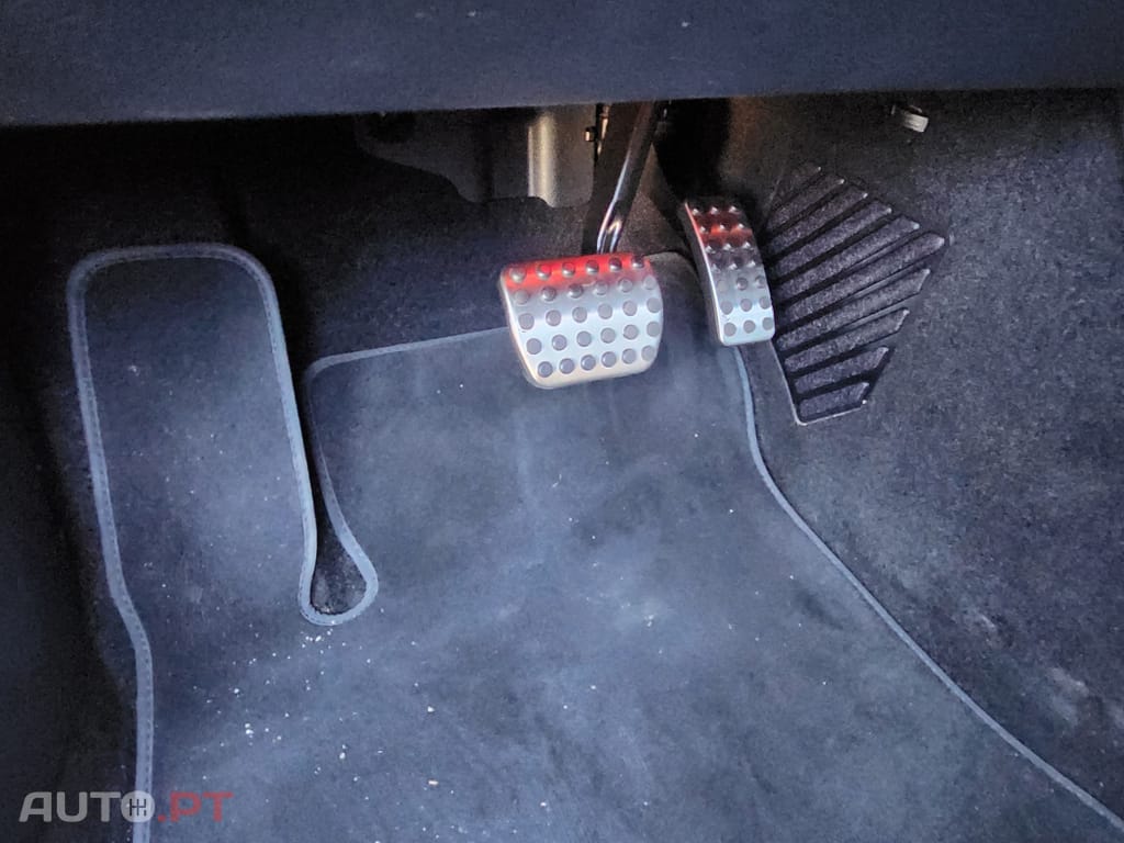 Mercedes-Benz CLA 200 d Shooting Brake 8G-DCT AMG Line