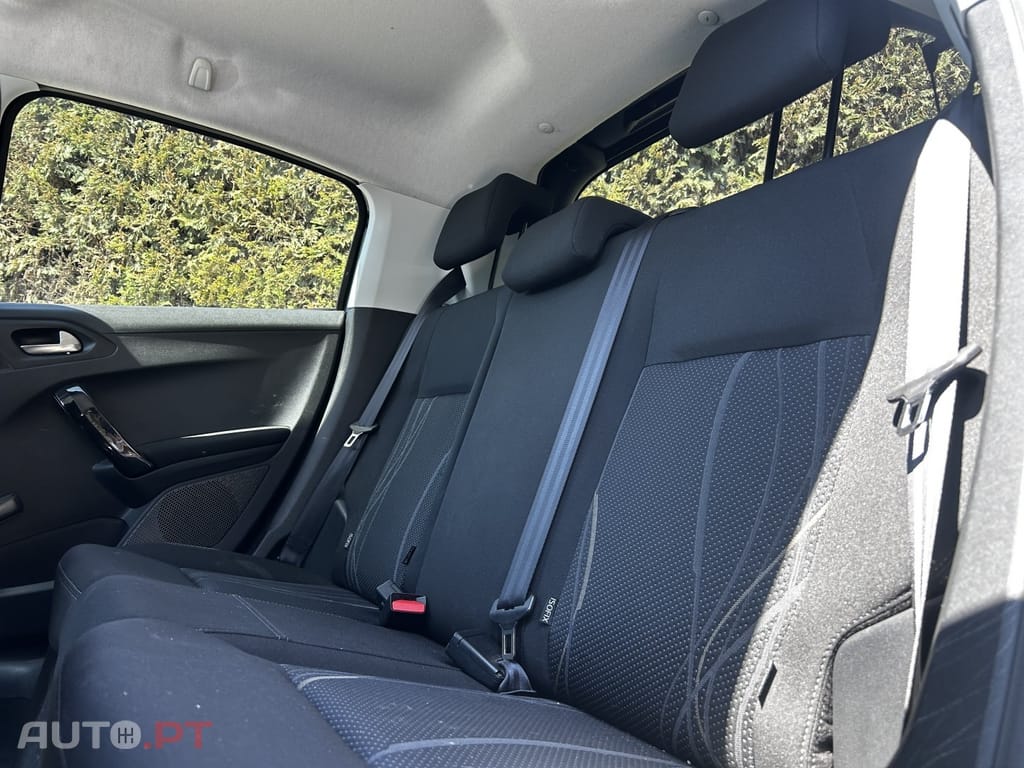 Peugeot 208 1.2 PureTech Active