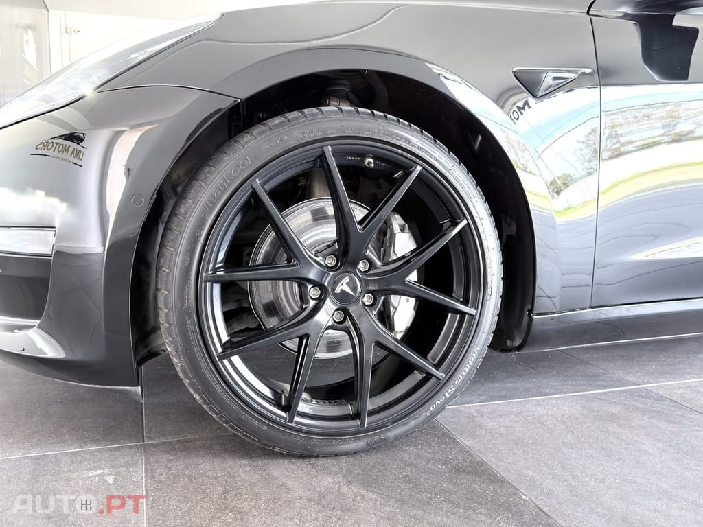 Tesla Model 3 Long Range Tração Integral Premium