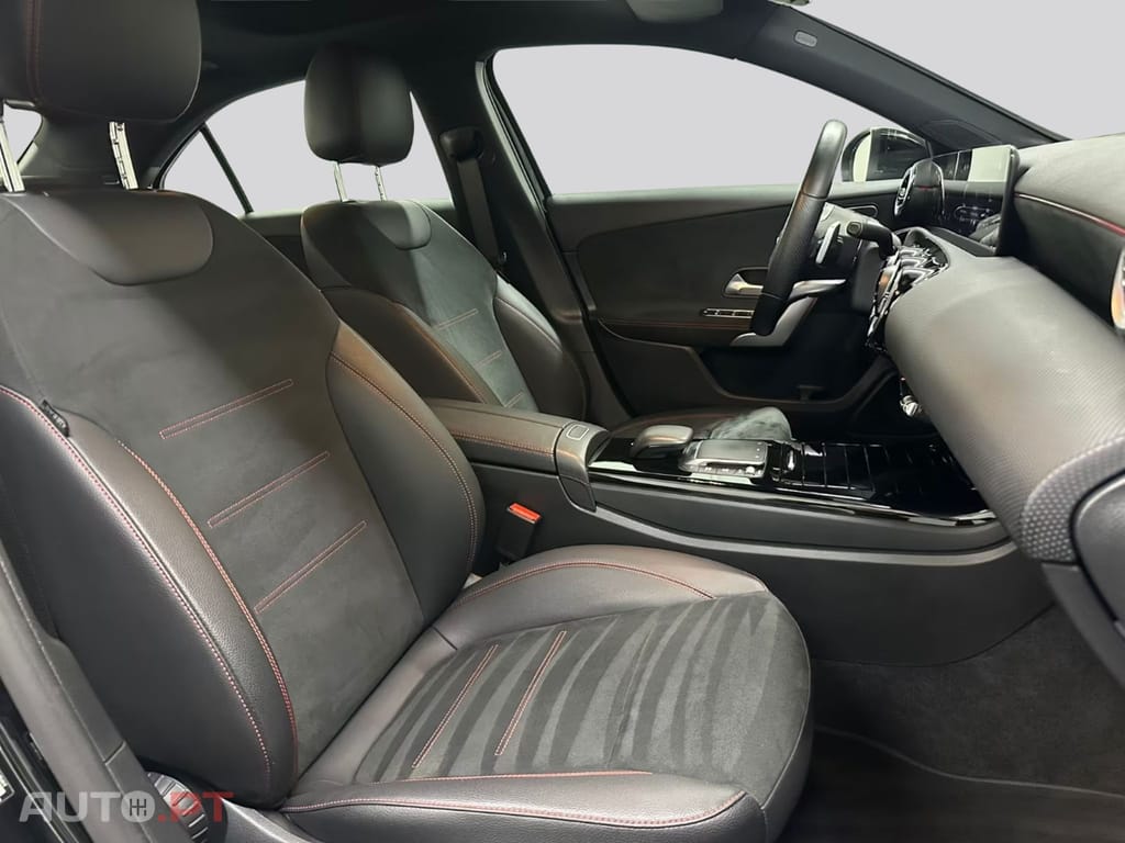 Mercedes-Benz A 250 I.V.A DEDUTIVEL AMG
