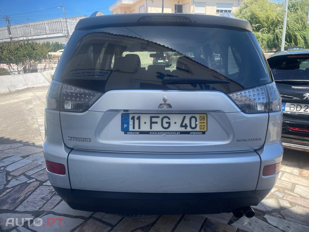 Mitsubishi Outlander 2.0 DI-D Instyle2 4WD