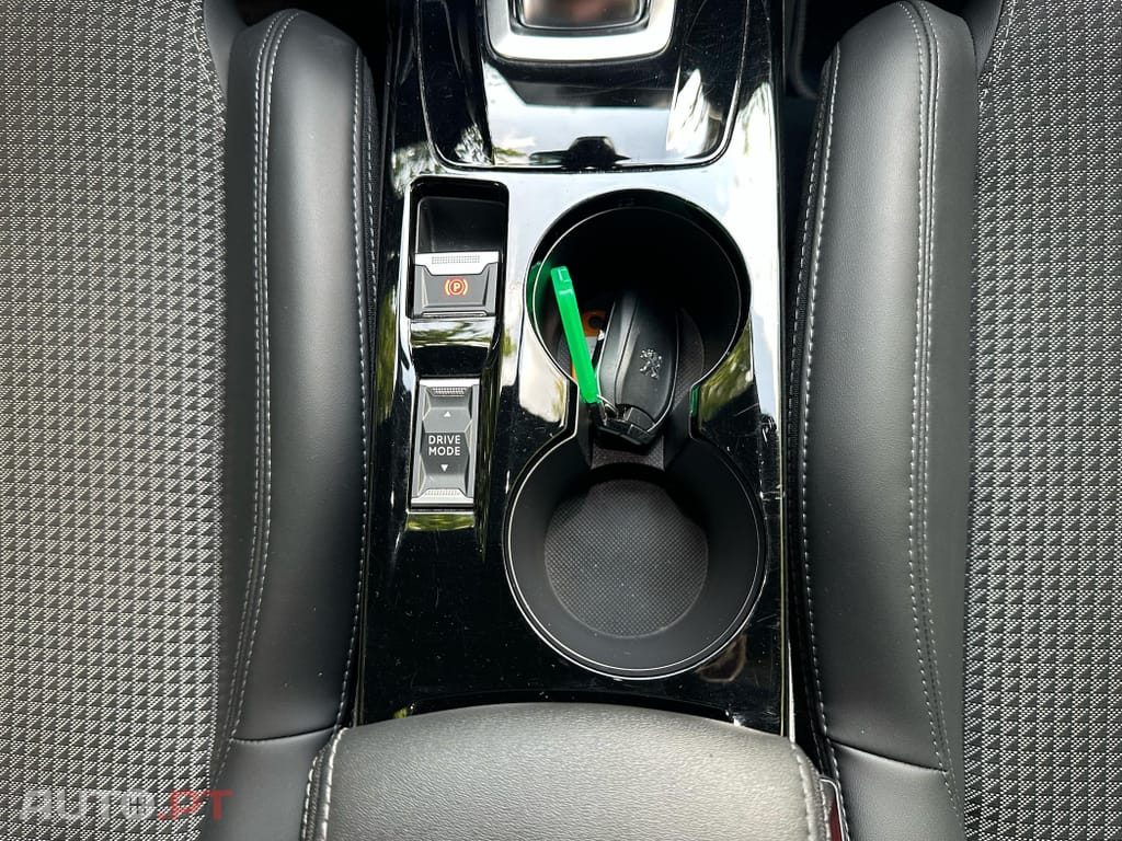 Peugeot E-208 50 kWh GT Pack