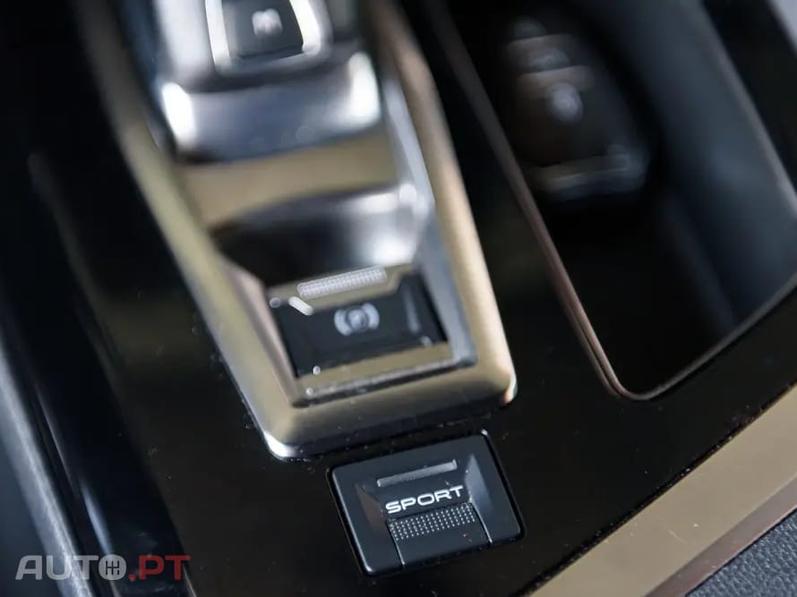 Peugeot 3008 1.5 BlueHDi GT EAT8