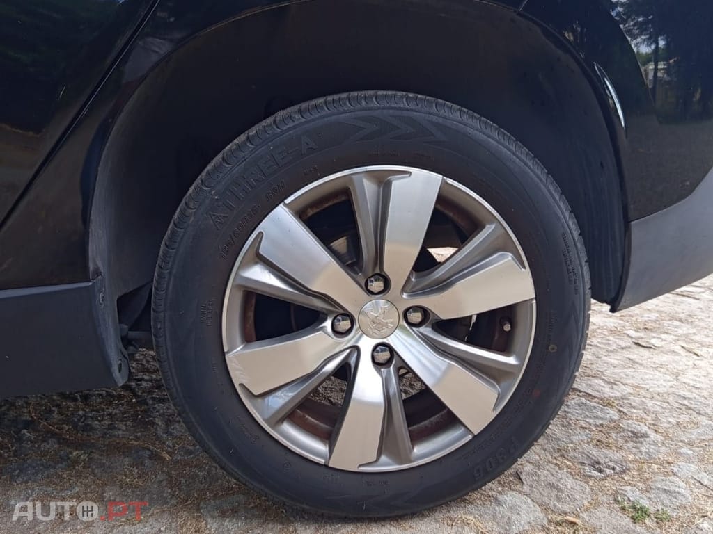 Peugeot 2008 SUV 1.4HDI