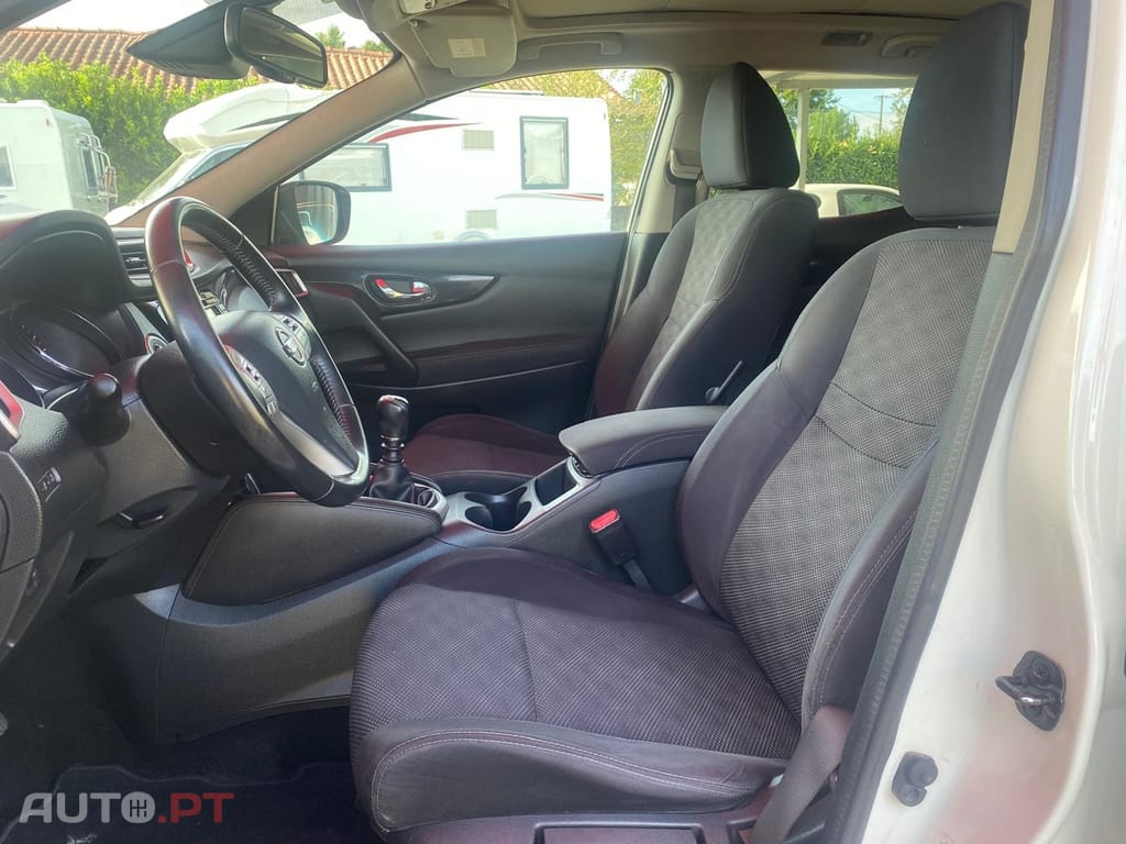 Nissan Qashqai 1.5 dCi Acenta Nissan Connect