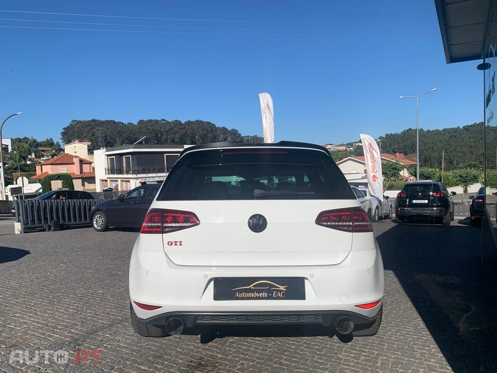 Volkswagen Golf 2.0 TSi GTi DSG Performance