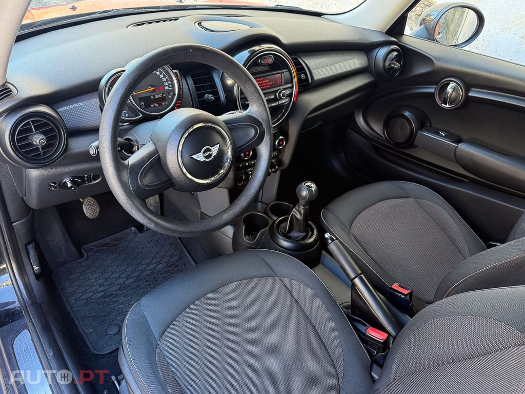 MINI Cooper Cooper D