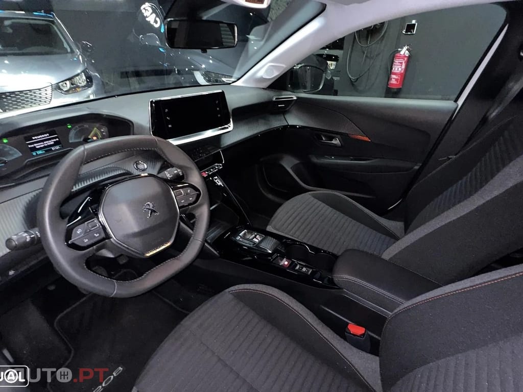 Peugeot E-208 50 kWh Active Pack