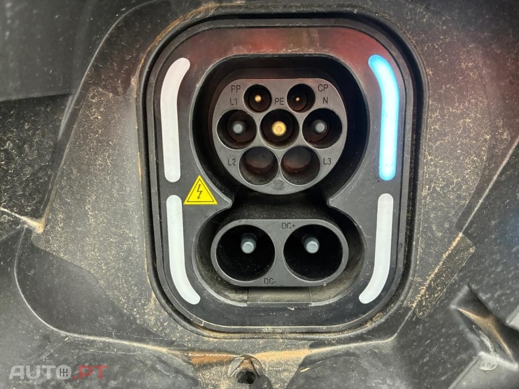 MG MG4 EV Standard 2WD