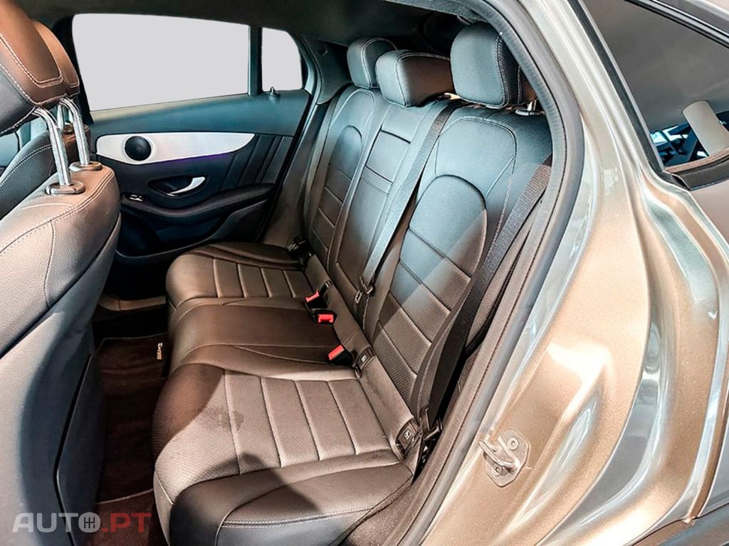 Mercedes-Benz GLC 300 I.V.A DEDUTIVEL e 4M AMG 