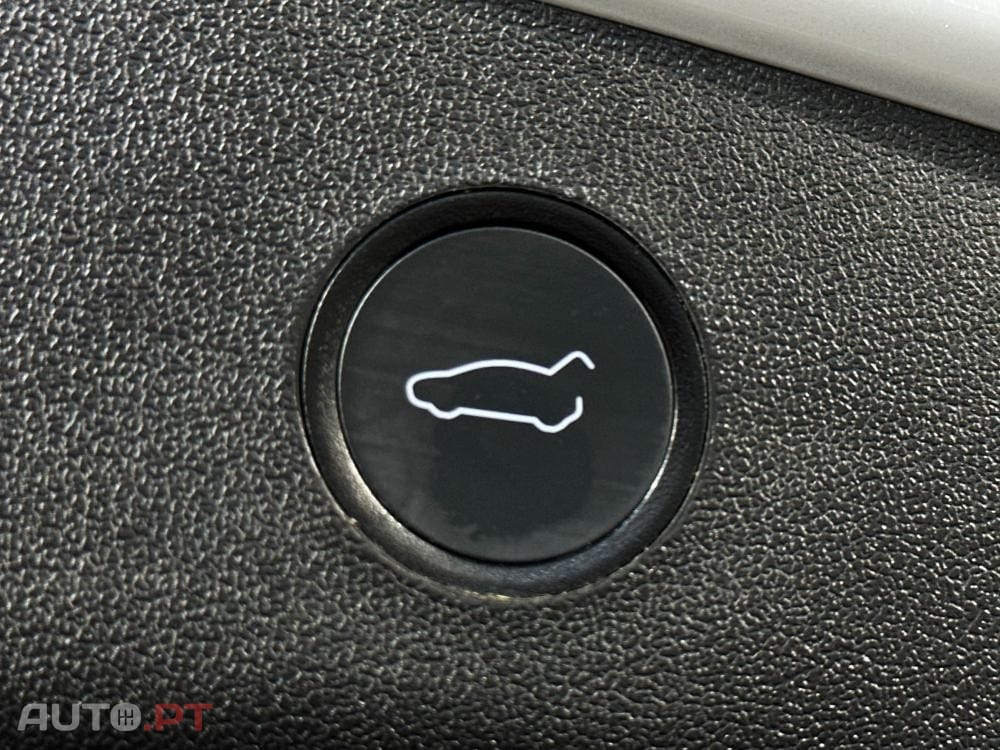 Tesla Model 3 Standard Range Plus RWD
