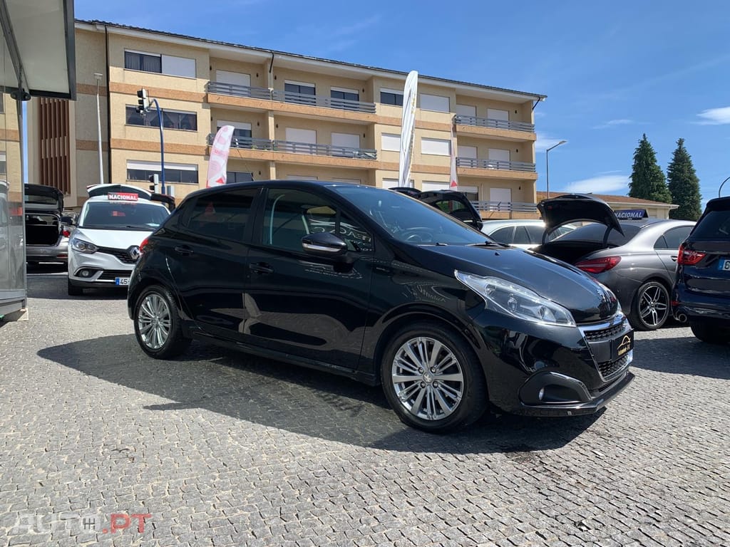 Peugeot 208 1.5 BlueHDi Signature